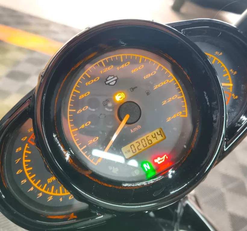 HARLEY DAVIDSON V-Rod - Foto