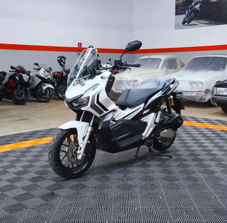 HONDA ADV 150 - Foto
