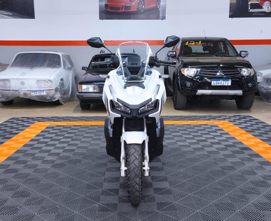 HONDA ADV 150 - Foto