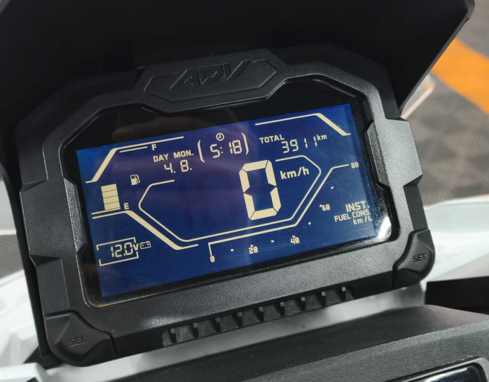 HONDA ADV 150 - Foto