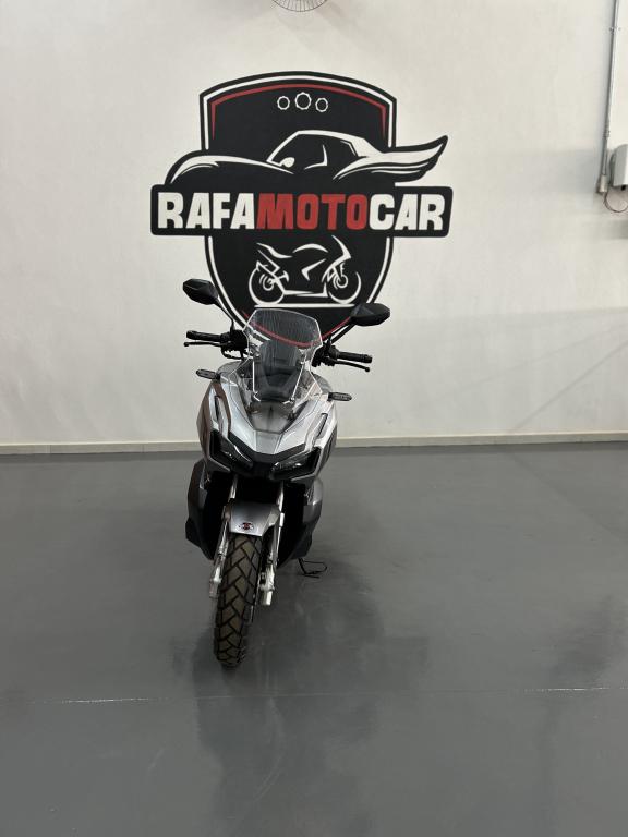 HONDA ADV 150 - Foto