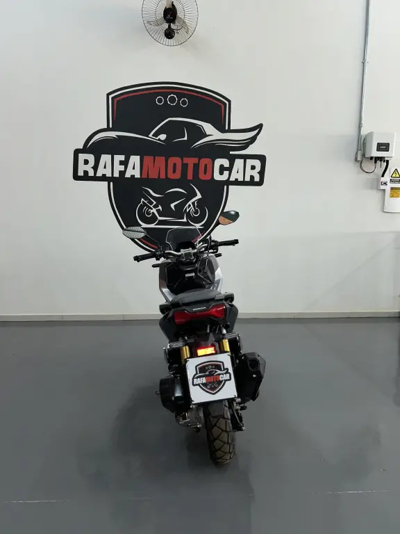 HONDA ADV 150 - Foto