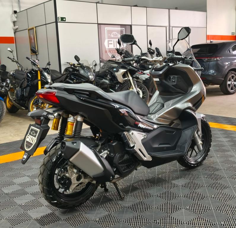 HONDA ADV 150 - Foto
