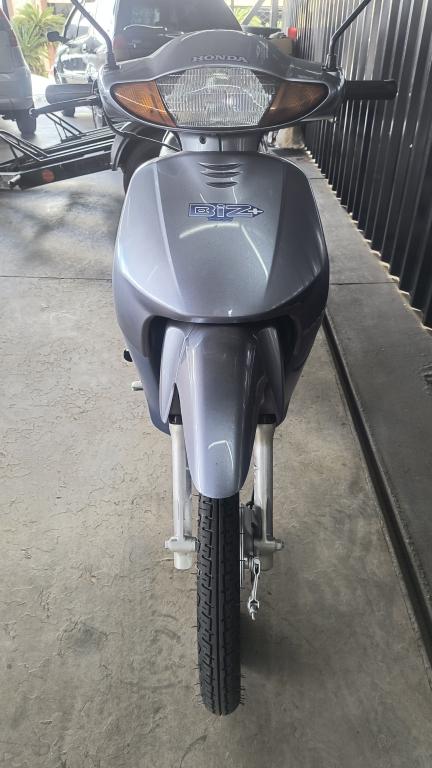 HONDA Biz 100 - Foto