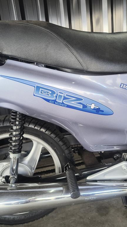 HONDA Biz 100 - Foto