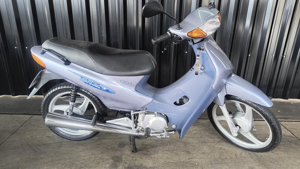 HONDA Biz 100 - Foto