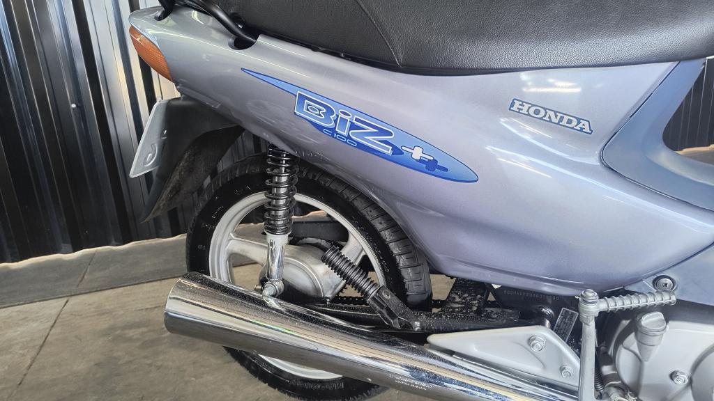 HONDA Biz 100 - Foto