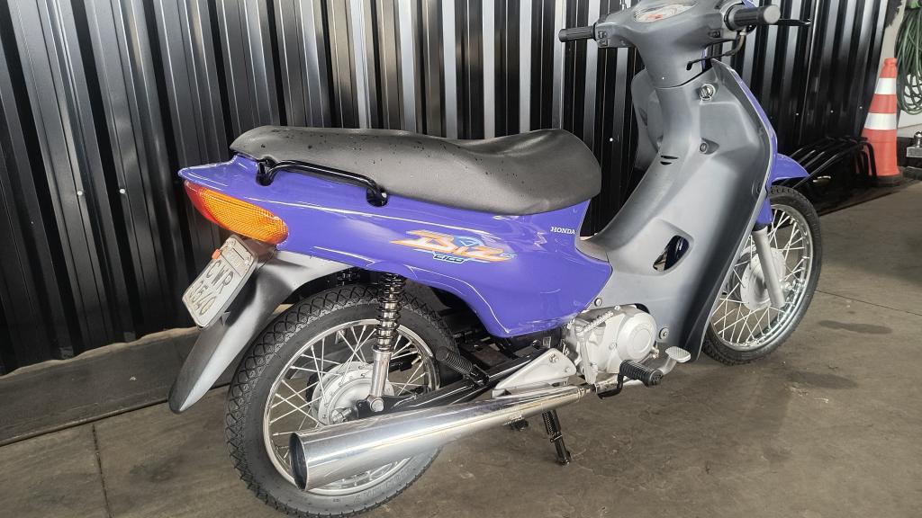 HONDA Biz 100 - Foto
