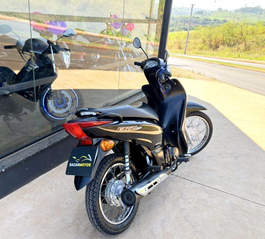 HONDA Biz 100 - Foto