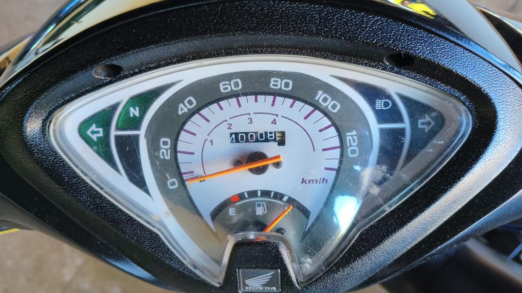 HONDA Biz 100 - Foto