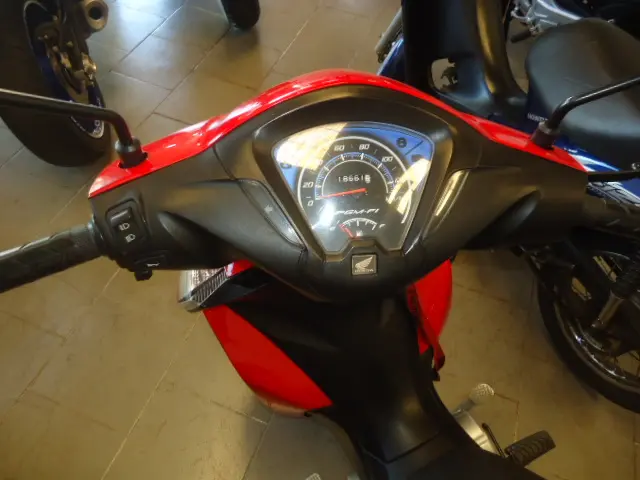 HONDA Biz 110 I - Foto
