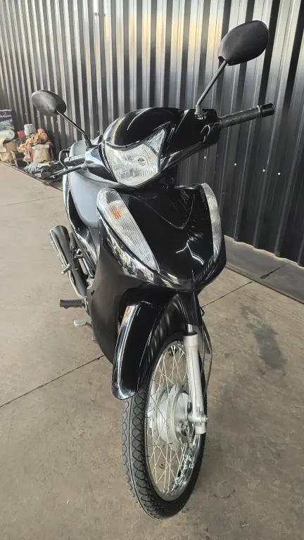 HONDA Biz 110 I - Foto