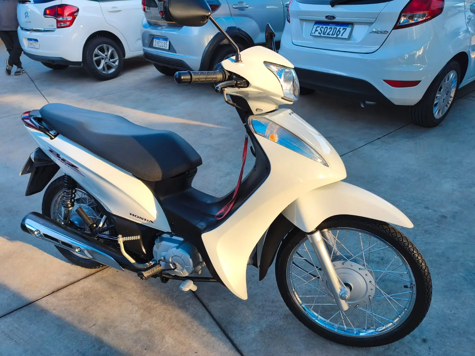 HONDA Biz 110 I - Foto