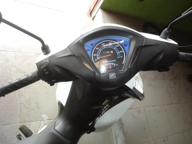 HONDA Biz 110 I - Foto