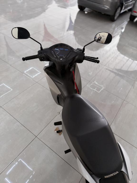 HONDA Biz 125 - Foto