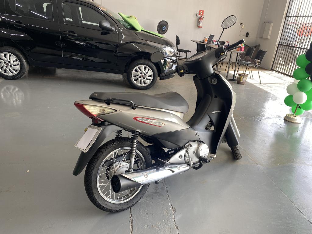 HONDA Biz 125 - Foto
