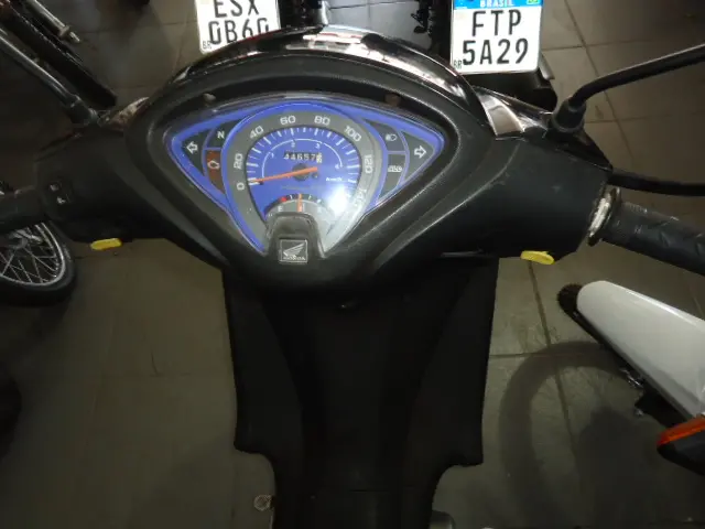 HONDA Biz 125 - Foto