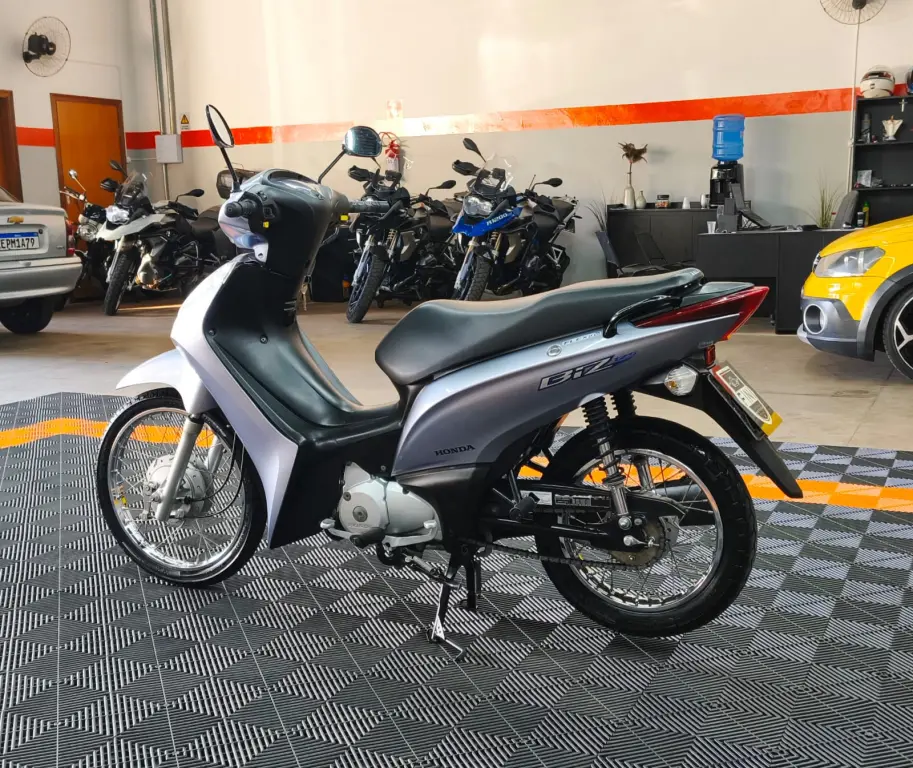 HONDA Biz 125 - Foto