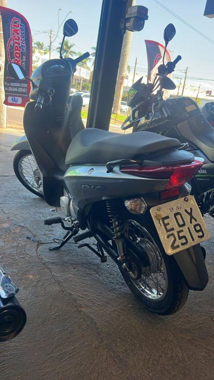 HONDA Biz 125 - Foto