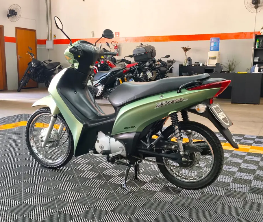 HONDA Biz 125 - Foto