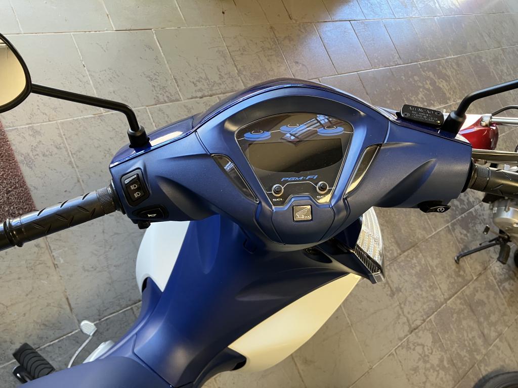 HONDA Biz 125 - Foto