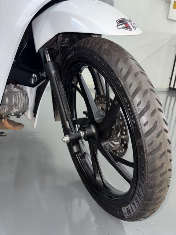 HONDA Biz 125 - Foto