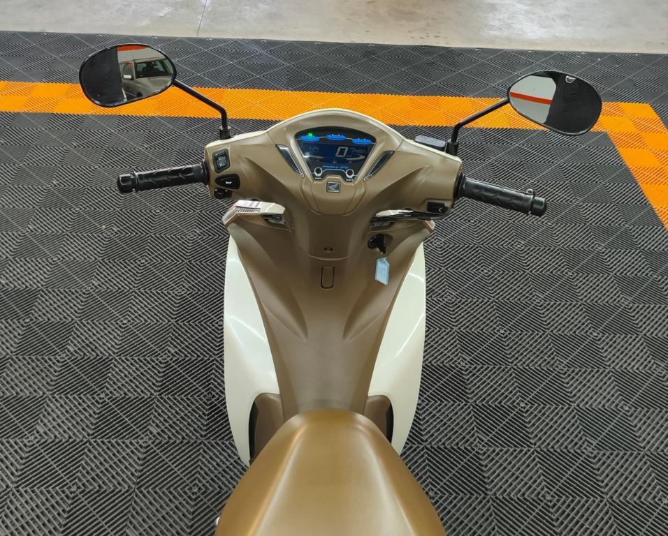 HONDA Biz 125 - Foto