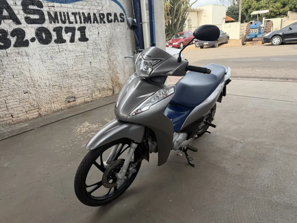 HONDA Biz 125 - Foto