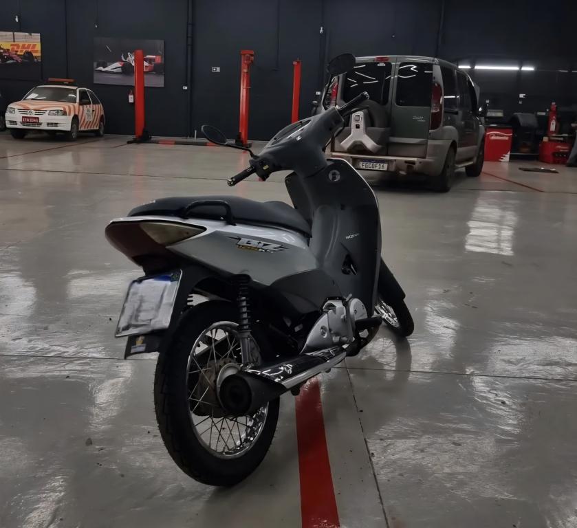 HONDA Biz 125 - Foto