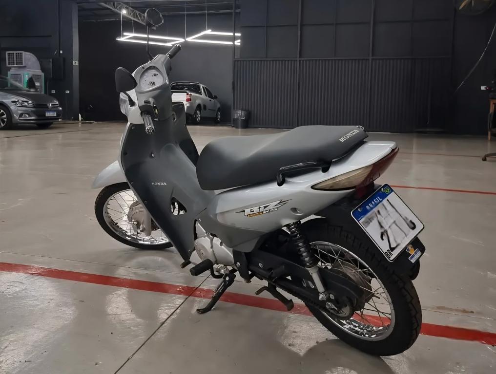 HONDA Biz 125 - Foto