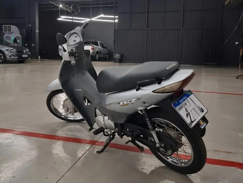 HONDA Biz 125 - Foto