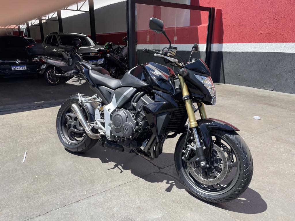 HONDA CB 1000 R - Foto