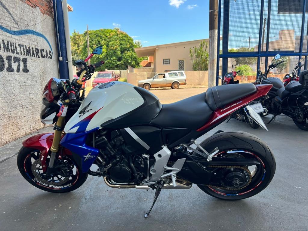 HONDA CB 1000 R - Foto