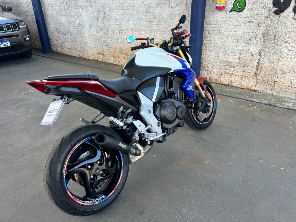 HONDA CB 1000 R - Foto