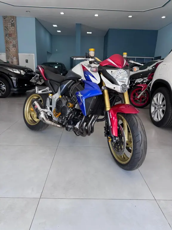 HONDA CB 1000 R