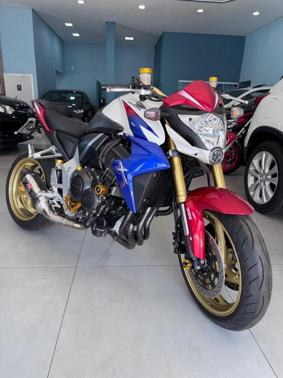 HONDA CB 1000 R - Foto