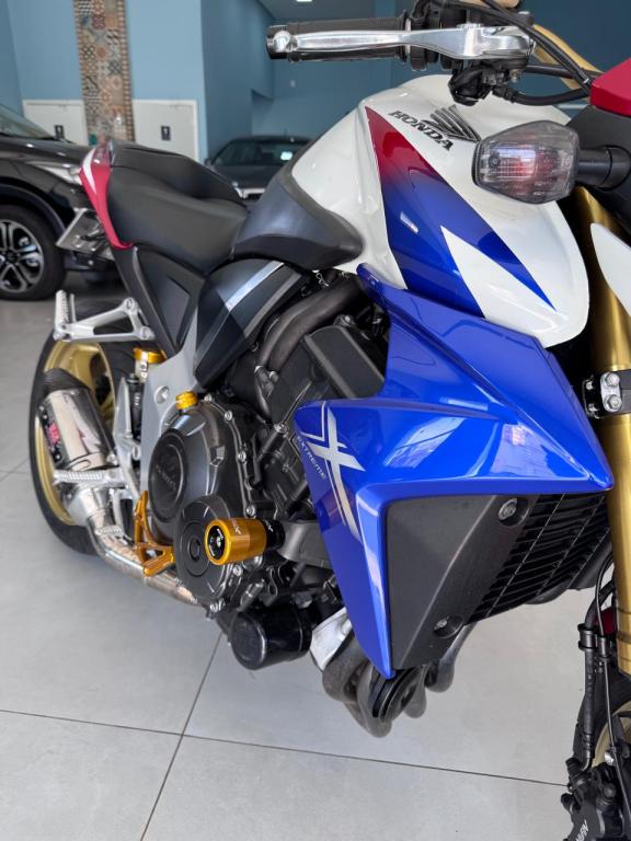 HONDA CB 1000 R - Foto