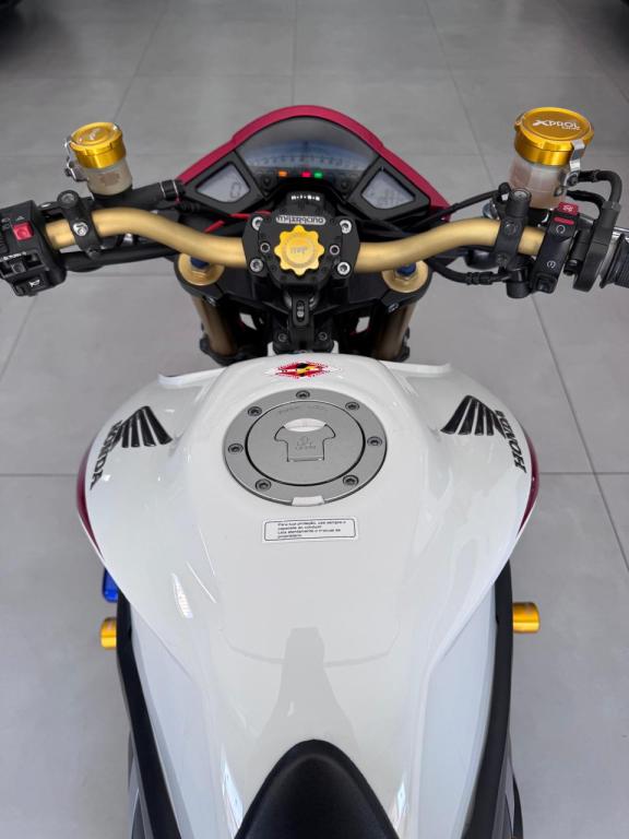 HONDA CB 1000 R - Foto