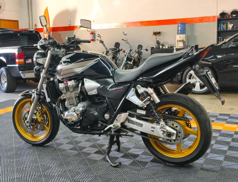 HONDA CB 1300 - Foto