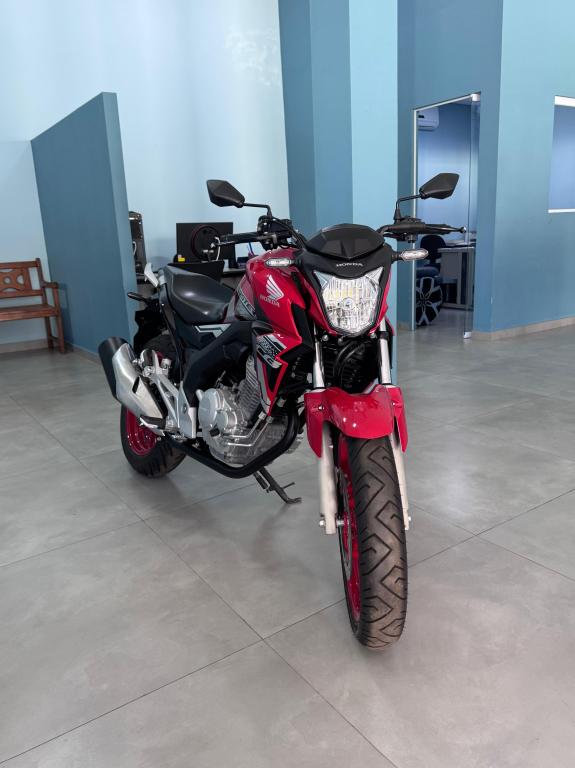 HONDA CB 250 F Twister - Foto