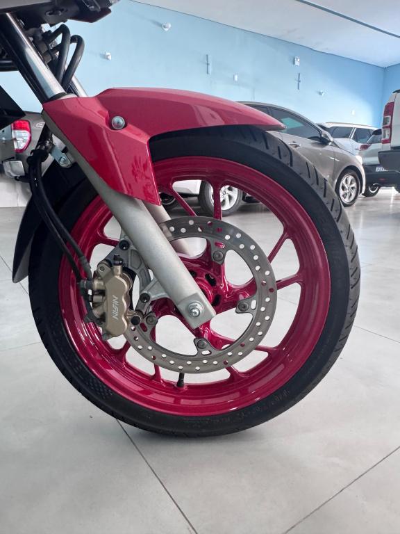 HONDA CB 250 F Twister - Foto