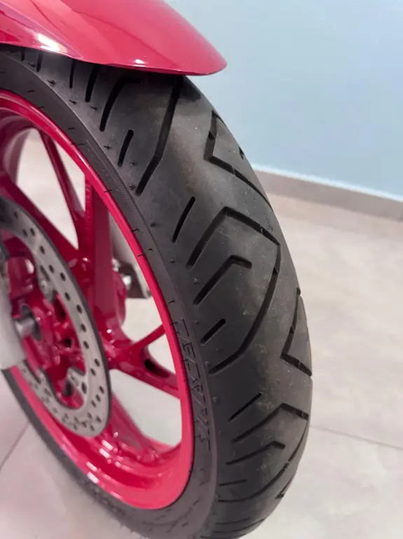 HONDA CB 250 F Twister - Foto