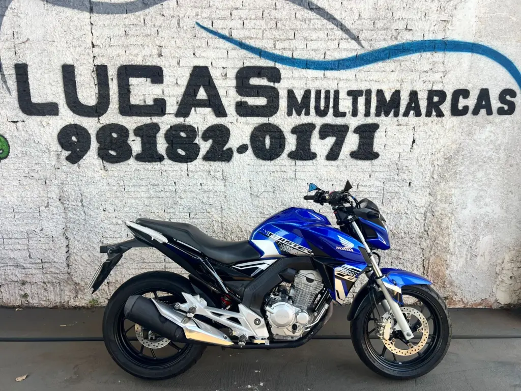 HONDA CB 250 F Twister - Foto