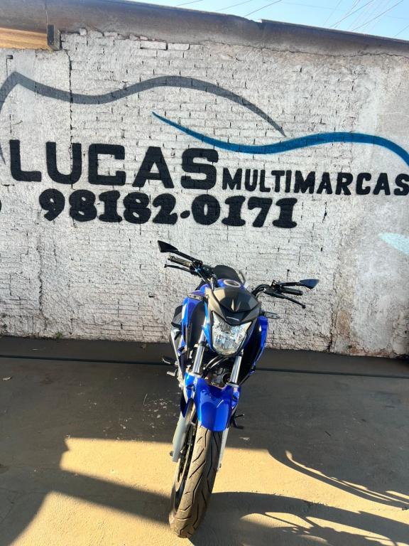 HONDA CB 250 F Twister - Foto