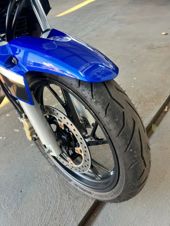 HONDA CB 250 F Twister - Foto