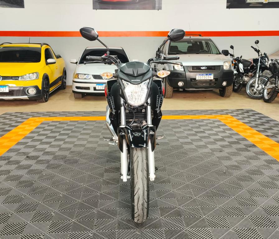 HONDA CB 250 F Twister - Foto