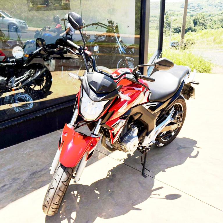 HONDA CB 250 F Twister - Foto