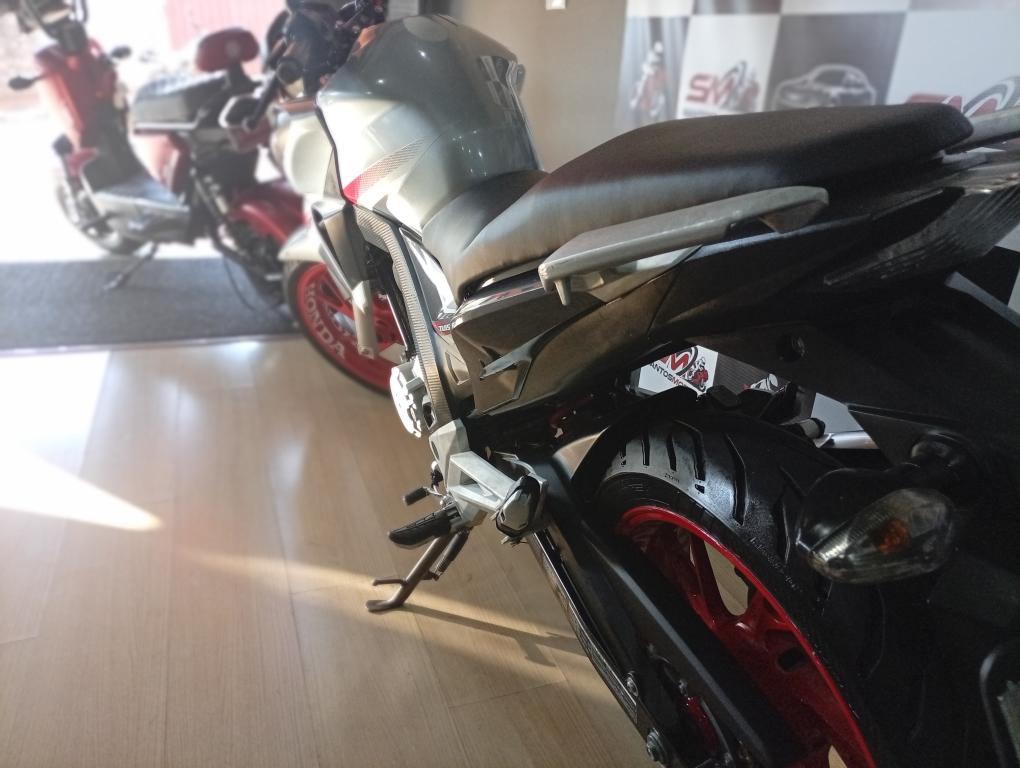 HONDA CB 250 F Twister - Foto