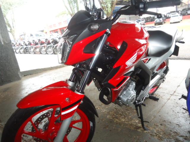 HONDA CB 250 F Twister - Foto