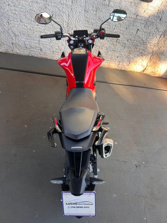 HONDA CB 300 F Twister - Foto